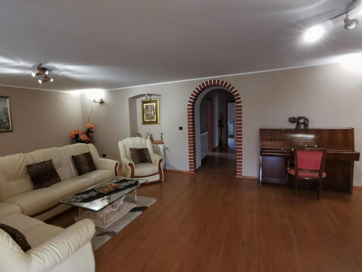 Holiday Home Victoria Porec Exterior photo