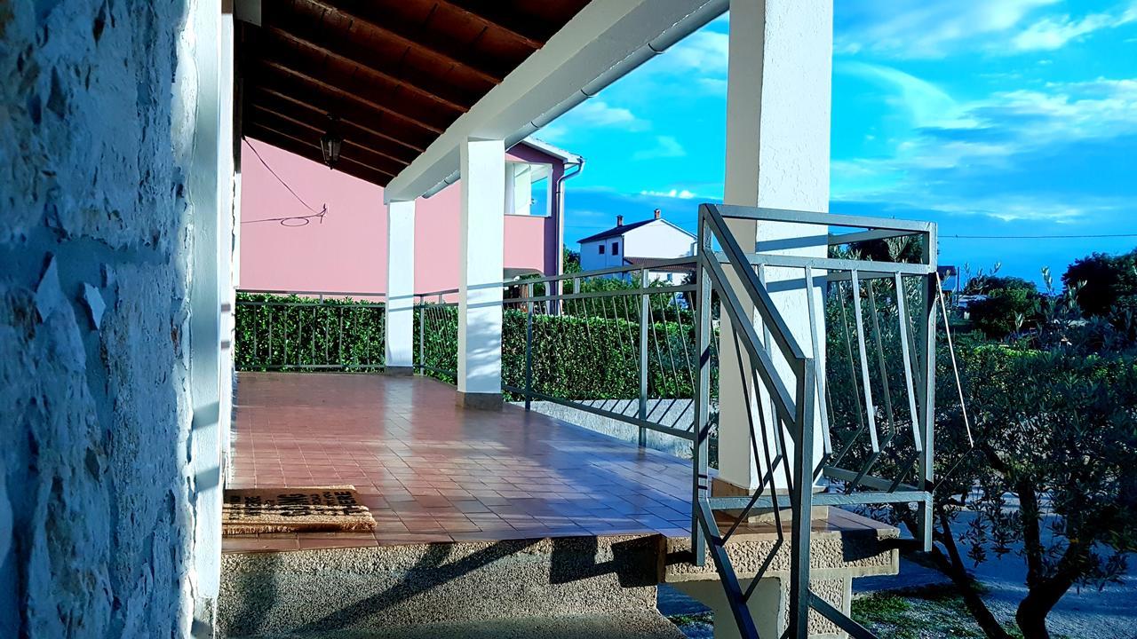 Holiday Home Victoria Porec Exterior photo